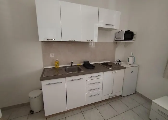 Studio Apartments Ana & Mia