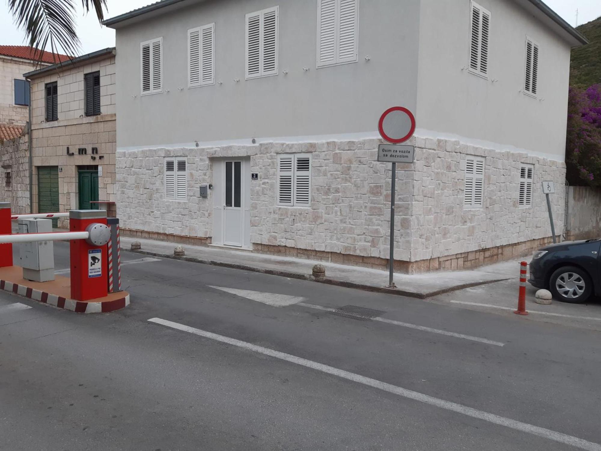 Apartma Ana & Mia